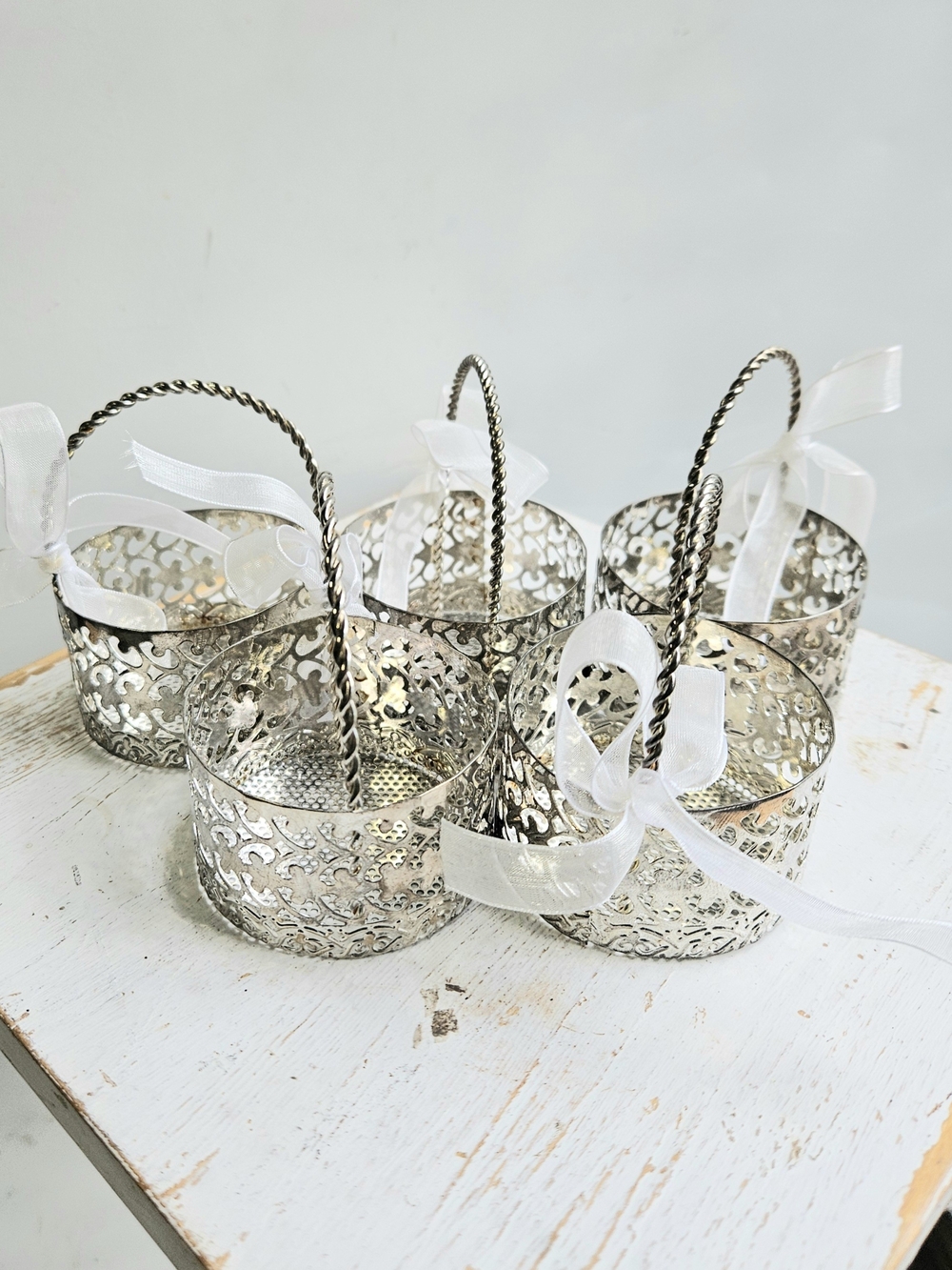 Source Unknown Silver Filigree Mini Baskets with White Ribbon Accents